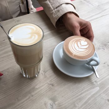 Milch - Latte und Moccachino - Coffee & Tea Near Me - Hamburg, HH Milch - Latte und Moccachino - Coffee & Tea Near Me - Hamburg, HH