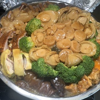 Koi Palace - Treasure Pot (~$400 for 10 ppl)- Special menu - take home fully cooked BUT it would get burnt as they lacked the rack on bottom - Dim Sum Near Me - Milpitas, California Koi Palace - Treasure Pot (~$400 for 10 ppl)- Special menu - take home fully cooked BUT it would get burnt as they lacked the rack on bottom - Dim Sum Near Me - Milpitas, California
