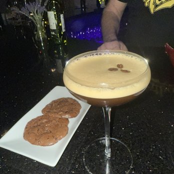 CANTO VI - Espresso Martini and Chocolate Walnut Cookies - Beer, Wine & Spirits Near Me - Chatsworth, California