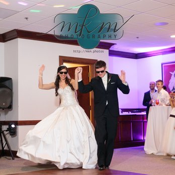 University Club - The happy couple's grand entrance! - American Near Me - Durham, North Carolina University Club - The happy couple's grand entrance! - American Near Me - Durham, North Carolina