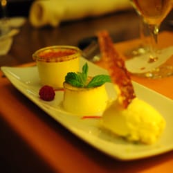 Backmulde - Nachtisch: Crema Catalana, Panna Cotta und eine Kugel Eis