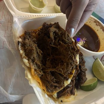Birrieria Mama Rosa - Birria taco packed with meat! - Mexican Near Me - Austin, Texas Birrieria Mama Rosa - Birria taco packed with meat! - Mexican Near Me - Austin, Texas