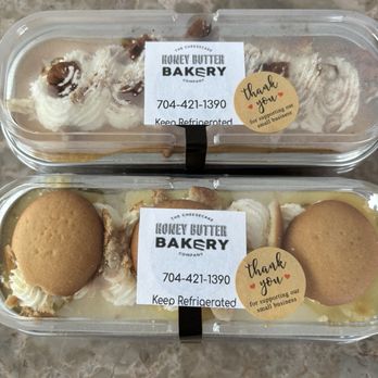 Honey Butter Bakery - Mini sweet potato/banana pudding cheesecake - Desserts Near Me Honey Butter Bakery - Mini sweet potato/banana pudding cheesecake - Desserts Near Me