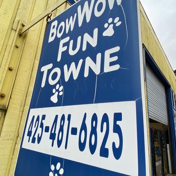 Bowwow Fun Towne - Pet Sitting Near Me - Kenmore, Washington Bowwow Fun Towne - Pet Sitting Near Me - Kenmore, Washington