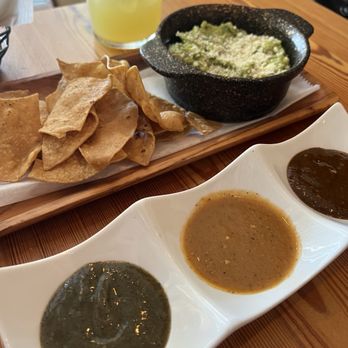 A Toda Madre - Unique delicious salsa's - Tacos Near Me - Glen Ellyn, Illinois A Toda Madre - Unique delicious salsa's - Tacos Near Me - Glen Ellyn, Illinois