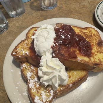 Issaquah Cafe - French toast - Breakfast & Brunch Near Me - Issaquah, Washington Issaquah Cafe - French toast - Breakfast & Brunch Near Me - Issaquah, Washington