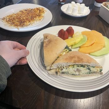 Players Restaurant - Breakfast sandwich, fruit, and hash browns. - American Near Me - Pleasanton, California
