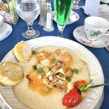 Founders Restaurant - Shrimp and grits with a mermaid mimosa - Cocktail Bars Near Me - Winston-Salem, North Carolina Founders Restaurant - Shrimp and grits with a mermaid mimosa - Cocktail Bars Near Me - Winston-Salem, North Carolina