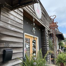 Fryeday Coffee Roasters - Store Front