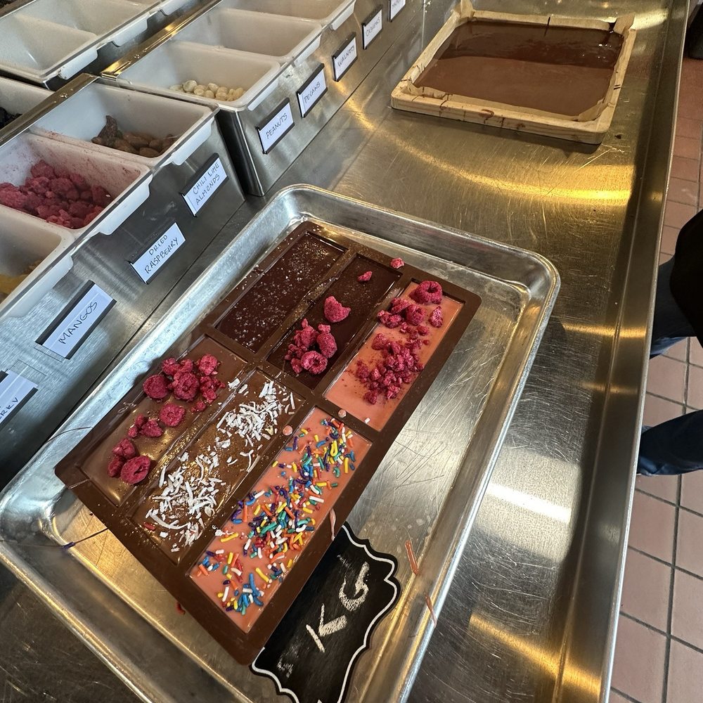 Menchaca Chocolates - My 6 mini bars - Chocolatiers & Shops Near Me - Santa Barbara, California Menchaca Chocolates - My 6 mini bars - Chocolatiers & Shops Near Me - Santa Barbara, California