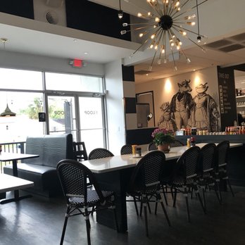 THE LOOP RESTAURANT - Interior 1 - Pizza Near Me - Jacksonville, Florida