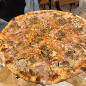 Mister O1 Extraordinary Pizza - Pinecrest - Pizza Near Me - Pinecrest, Florida Mister O1 Extraordinary Pizza - Pinecrest - Pizza Near Me - Pinecrest, Florida