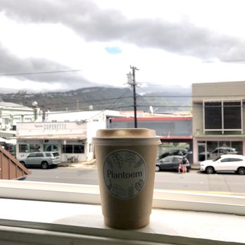 Plantoem - Luke warm latte with a view - Cafes Near Me - Honolulu, Hawaii