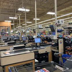 Kroger - No check out people at 6:00 on Saturday night!!!