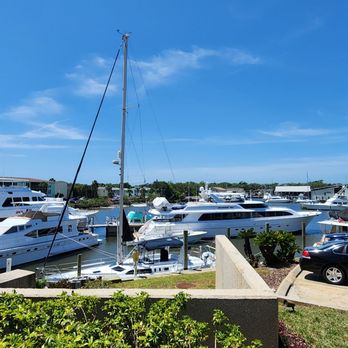 Chart House - Seafood Near Me - Daytona Beach, Florida