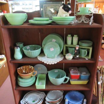 US 30 Countryside Antiques - Antiques Near Me - Larwill, Indiana