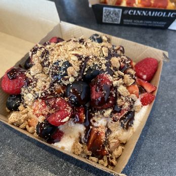 Cinnaholic - Bakeries Near Me - Sugar Land, Texas
