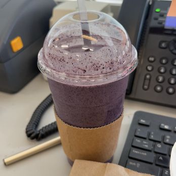 Lenox Hill Deli - Supergevity Protein Smoothie - Delis Near Me - New York, New York