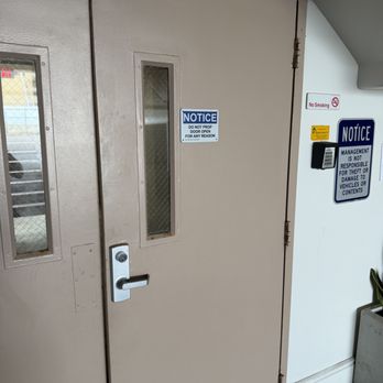Beachfront Only Vacation Rentals - Unlocked and unclosed door from garage to units. Keypad was inoperable. - Vacation Rentals Near Me - Oceanside, California Beachfront Only Vacation Rentals - Unlocked and unclosed door from garage to units. Keypad was inoperable. - Vacation Rentals Near Me - Oceanside, California