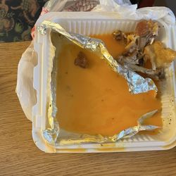 Amelia’s pizza - The sauce and the two wings I ate