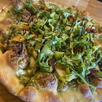 Three Blondes Brewing - The tastiest pizza ever!!! - Breweries Near Me - South Haven, Michigan