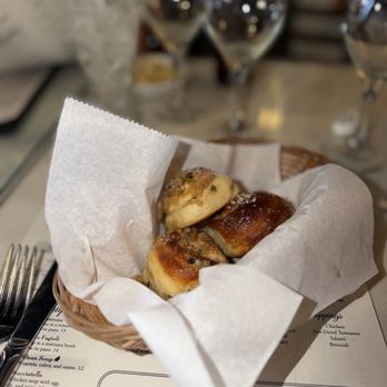 Frankie's Italian Kitchen - Garlic knots - Italian Near Me - Tarzana, California Frankie's Italian Kitchen - Garlic knots - Italian Near Me - Tarzana, California