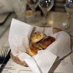 Garlic knots