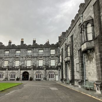 Kilkenny Castle - Museums Near Me - Kilkenny, KK