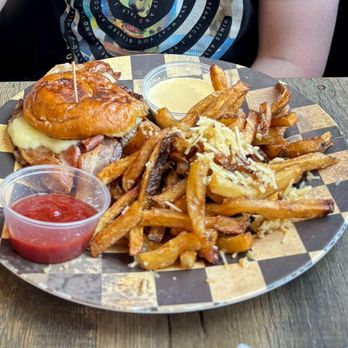 Milton Dough Bar - Donut Burger - Pizza Near Me - Milton, Delaware Milton Dough Bar - Donut Burger - Pizza Near Me - Milton, Delaware