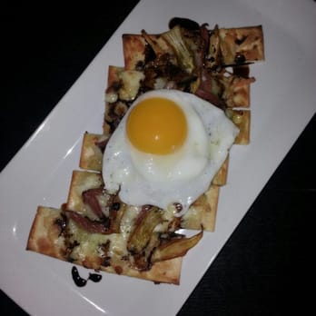 320 Main - Duck breast flatbread - New American Near Me - Seal Beach, California 320 Main - Duck breast flatbread - New American Near Me - Seal Beach, California