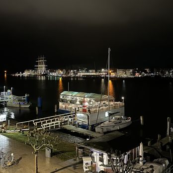 Restaurant Traveblick - ... Blick vom Hotelzimmer auf das Restaurant ... - German Near Me - Lubeck, SH Restaurant Traveblick - ... Blick vom Hotelzimmer auf das Restaurant ... - German Near Me - Lubeck, SH