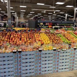 Fred Meyer - Apples for days