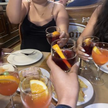 Colom - Sangria - Spanish Near Me - Barcelona, B