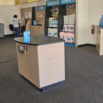 The UPS Store - Lobby - Printing Services Near Me - Lauderhill, Florida The UPS Store - Lobby - Printing Services Near Me - Lauderhill, Florida