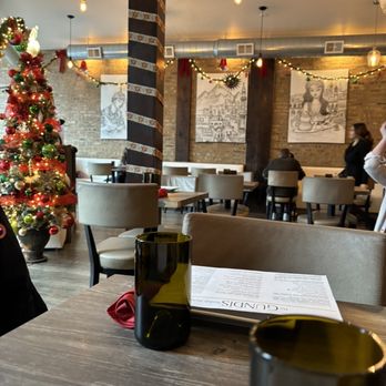 The Gundis Kurdish Kitchen - Inside - Mediterranean Near Me - Chicago, Illinois