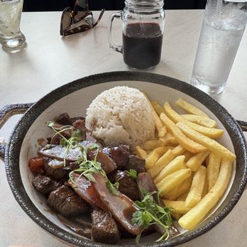 Aji Ceviche Bar - Lomo saltado - Peruvian Near Me - Sarasota, Florida