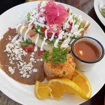 Fonda El Cucon - Flautas de pollo - Mexican Near Me - Puerto Vallarta, JAL