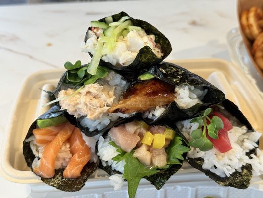 Zabon Ramen & Rolls by null