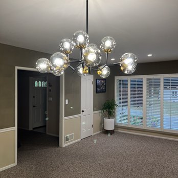 East West Electric - Dinning room light fixture - Electricians Near Me East West Electric - Dinning room light fixture - Electricians Near Me