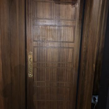 Somerville - Front door - Steakhouses Near Me - Los Angeles, California