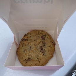 Classic Chocolate Chip Cookie