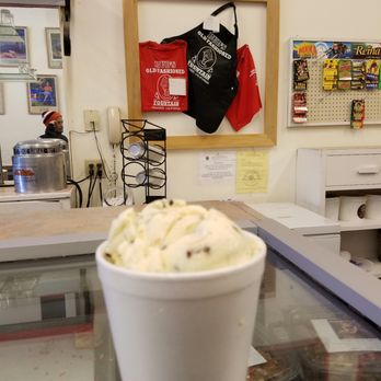 Buds Ice Cream - Ice Cream & Frozen Yogurt Near Me - Truckee, California