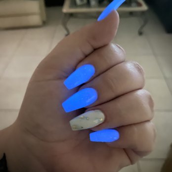 NailHouse & Spa - My nails in the dark - Nail Salons Near Me - Hollywood, Florida NailHouse & Spa - My nails in the dark - Nail Salons Near Me - Hollywood, Florida