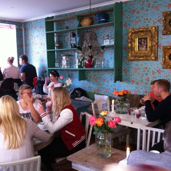 Le Petit Café - Tiny room - Coffee & Tea Near Me - Göteborg, O Le Petit Café - Tiny room - Coffee & Tea Near Me - Göteborg, O