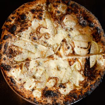 Nook Kitchen - Mele e Gorgonzola
granny smith apples, caramelized onion, house pulled mozzarella - Italian Near Me - Phoenix, Arizona Nook Kitchen - Mele e Gorgonzola
granny smith apples, caramelized onion, house pulled mozzarella - Italian Near Me - Phoenix, Arizona