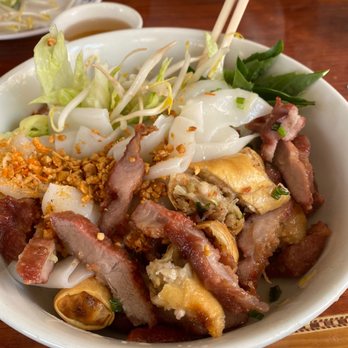 Heng Lay Restaurant - Chop noodles - Cambodian Near Me - Lowell, Massachusetts