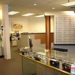 A Chinatown Optometrist
