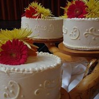 Gilchrist Catering - Wedding cakes from Gilchrist catering - Bakeries Near Me - Dillon, Colorado