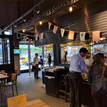 Shake Shack River North - Burgers Near Me - Chicago, Illinois Shake Shack River North - Burgers Near Me - Chicago, Illinois