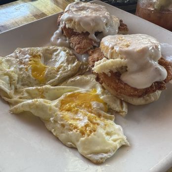 Tony 's Trophy Room - New American Near Me - Collierville, Tennessee